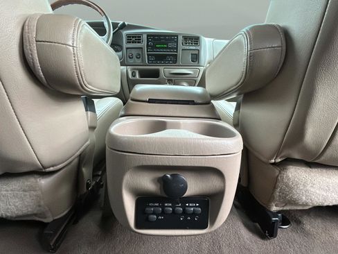 Used 2004 Ford Excursion Limited image 31