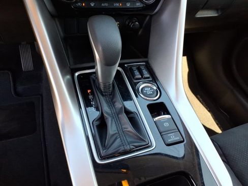 Used 2025 Mitsubishi Eclipse Cross SE AWD/4WD image 13