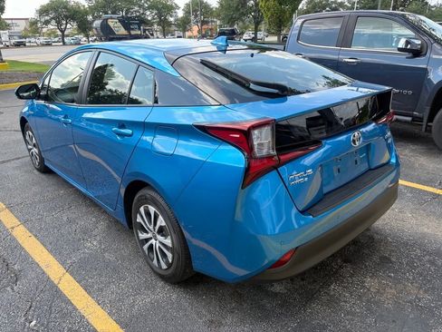 Used 2019 Toyota Prius XLE AWD/4WD image 4