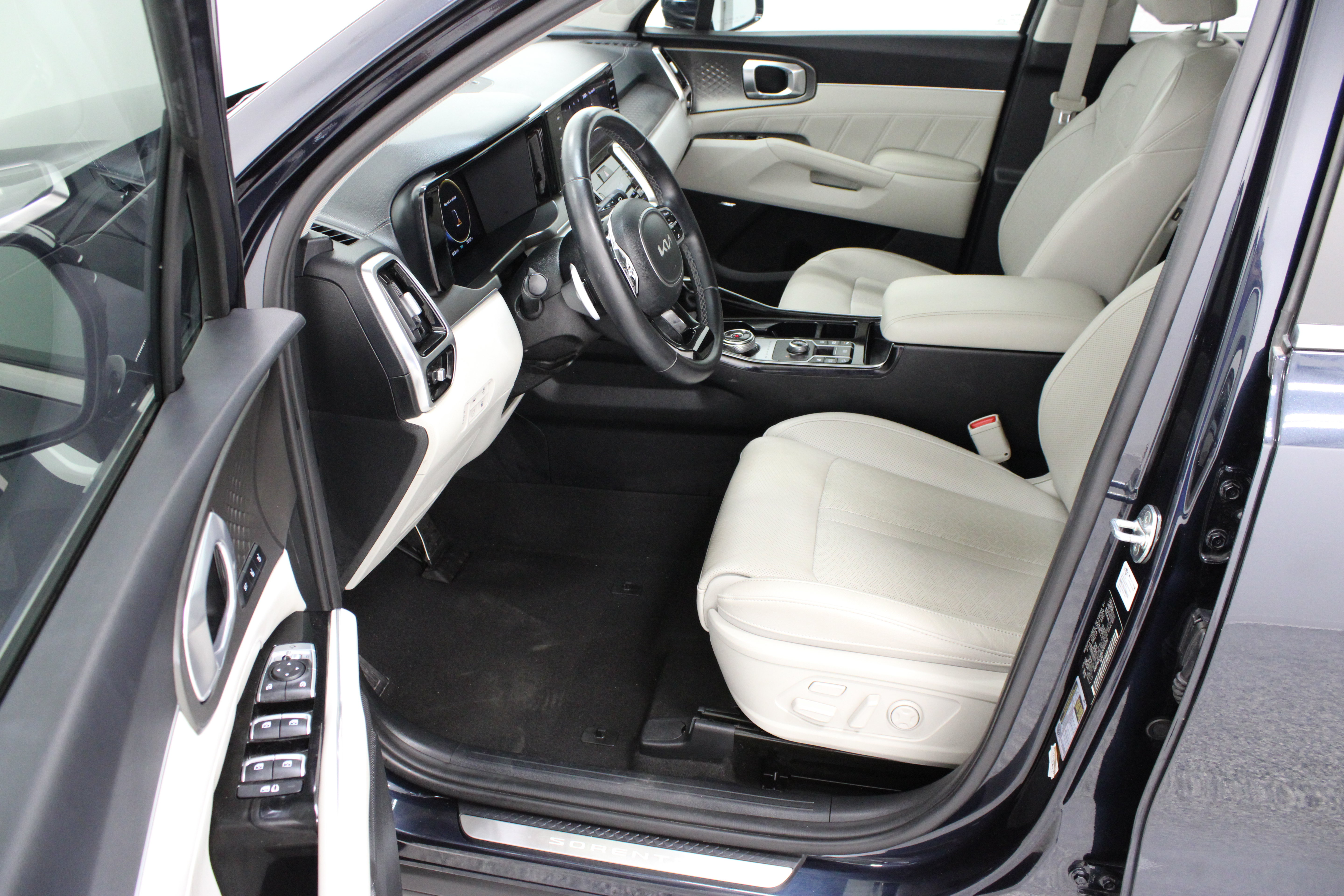 Used 2022 Kia Sorento SX Prestige AWD/4WD image 14