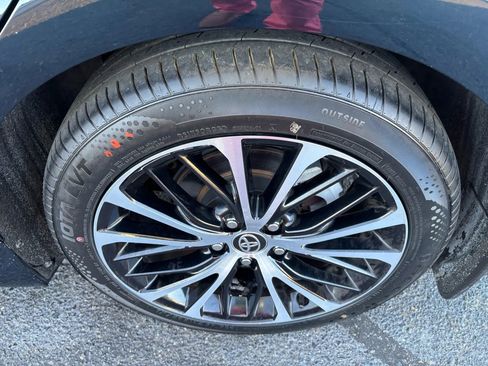 Used 2020 Toyota Camry SE image 20