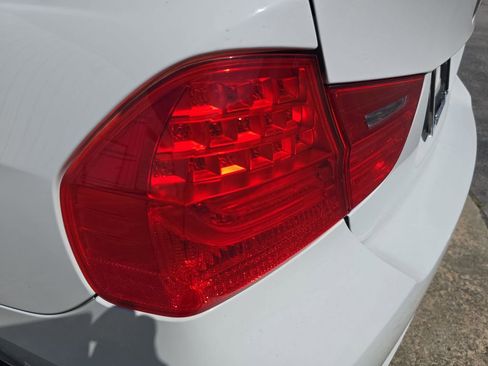 Used 2009 BMW 328i xDrive Sedan image 29