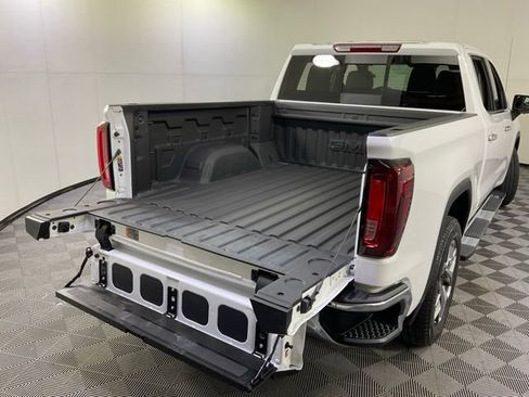 Used 2024 GMC Sierra 1500 SLT w/ SLT Premium Plus Package RWD image 41