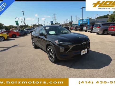 Certified 2024 Chevrolet Trax RS w/ Driver Confidence Package FWD image 2