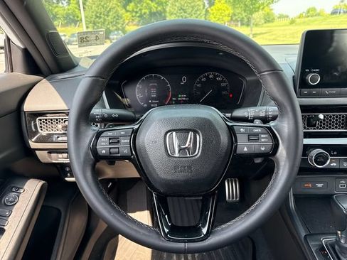 Used 2023 Honda Civic Sport image 20