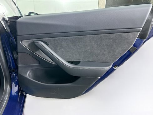 Used 2020 Tesla Model 3 Standard Range Plus image 28