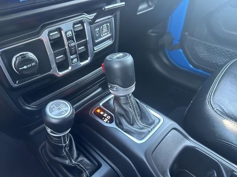 Used 2023 Jeep Wrangler Unlimited Sahara w/ Cold Weather Group image 19