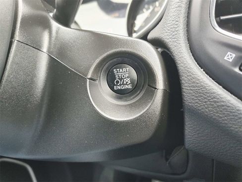 Used 2018 Jeep Compass Latitude w/ Popular Equipment Group image 30