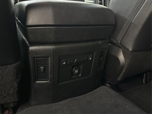 Used 2018 RAM 2500 Laramie w/ Snow Chief Group AWD/4WD image 27