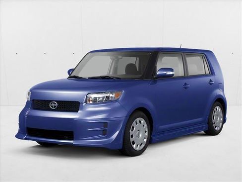 Used 2012 Scion xB FWD image 1