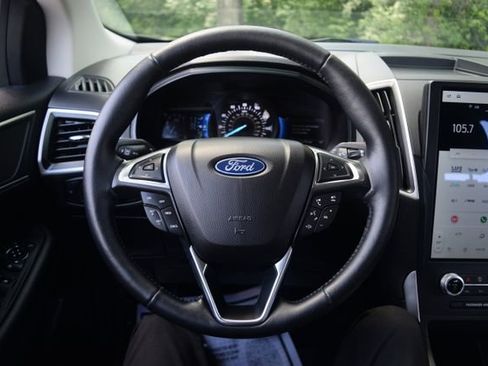 Used 2023 Ford Edge SEL w/ Convenience Package AWD/4WD image 4
