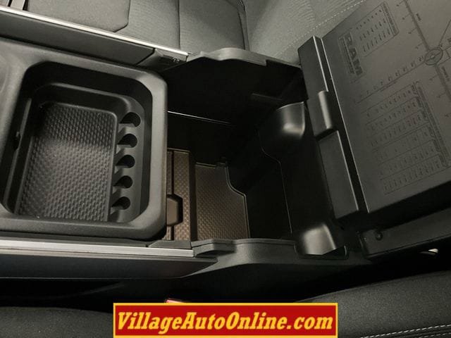 Used 2023 RAM 1500 Big Horn AWD/4WD image 25