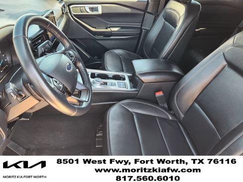 Used 2020 Ford Explorer XLT w/ Equipment Group 202A RWD image 11