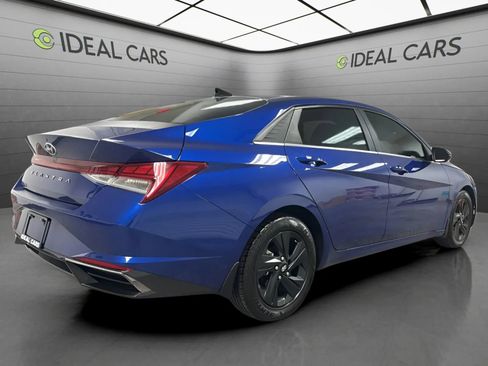 Used 2021 Hyundai Elantra SEL w/ Convenience + Premium Package FWD image 5