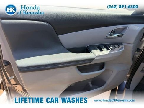 Used 2016 Honda Odyssey LX image 5