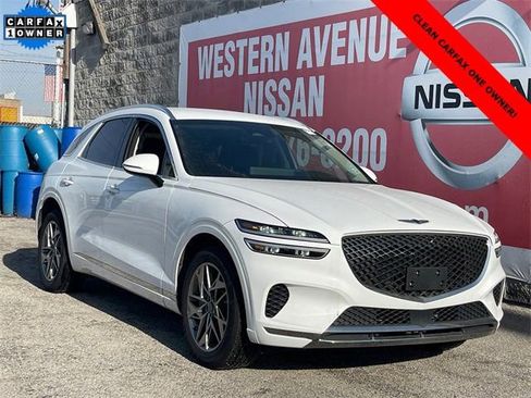 Used 2025 Genesis GV70 2.5T image 1