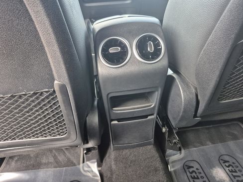 Used 2022 Mercedes-Benz GLB 250 image 17