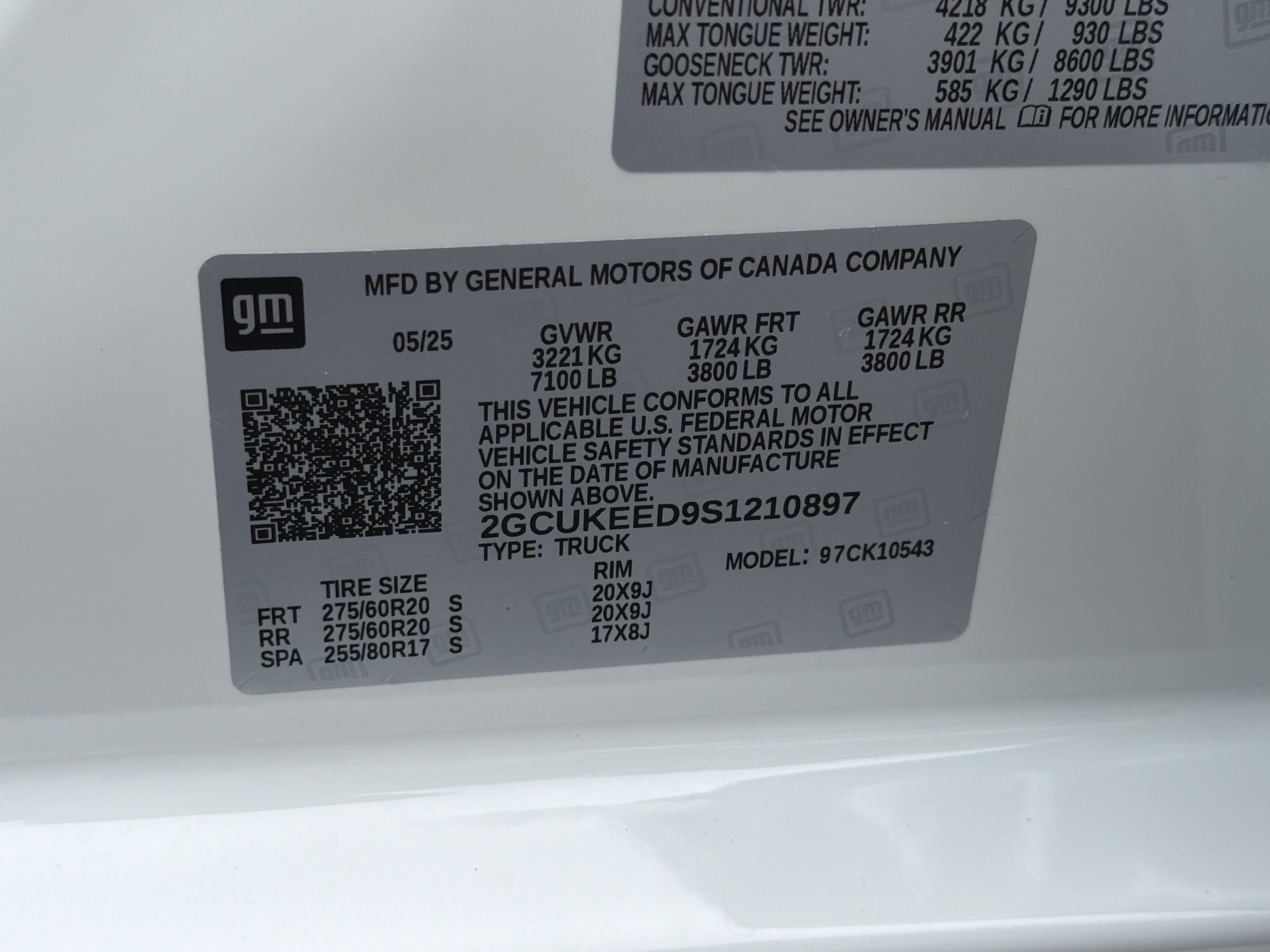 Used 2025 Chevrolet Silverado 1500 RST AWD/4WD image 36