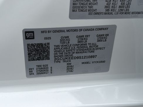Used 2025 Chevrolet Silverado 1500 RST AWD/4WD image 36