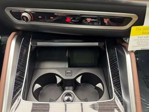 New 2026 BMW X6 xDrive40i w/ Executive Package image 19