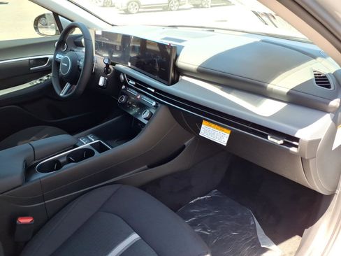 New 2026 Hyundai Sonata SEL FWD image 6