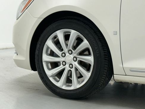 Used 2014 Buick LaCrosse Leather w/ Driver Confidence Package image 16