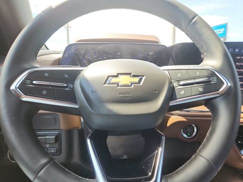 Used 2025 Chevrolet Tahoe High Country AWD/4WD image 19