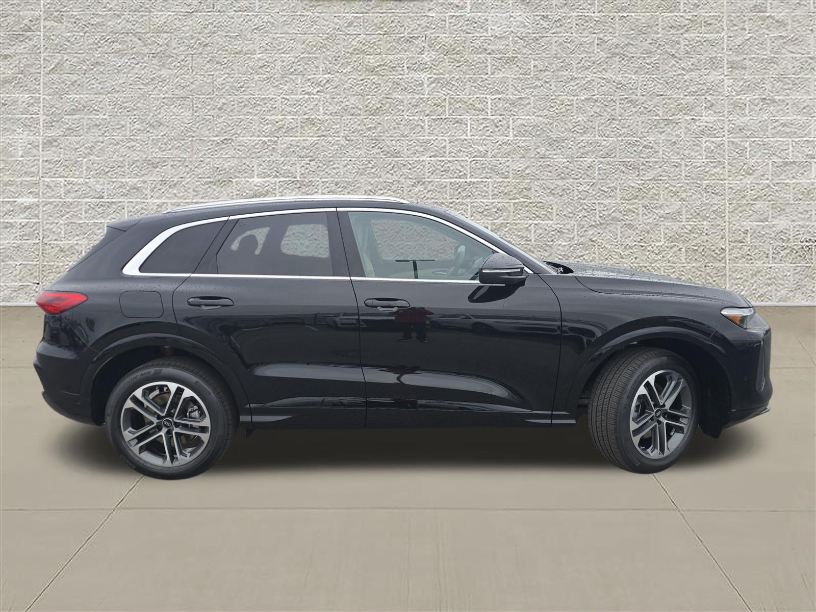 New 2026 Audi Q5 Premium AWD/4WD image 8