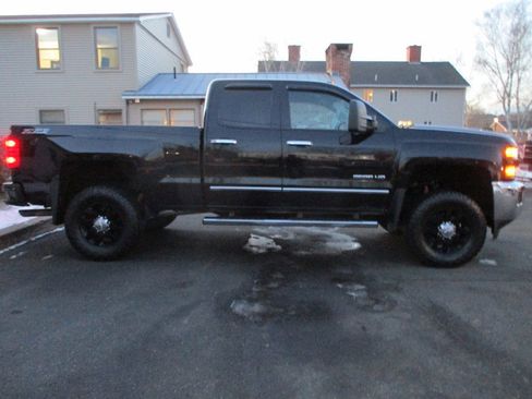 Used 2015 Chevrolet Silverado 2500 LTZ image 7