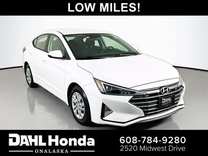 Used 2020 Hyundai Elantra SE w/ Cargo Package (C1)