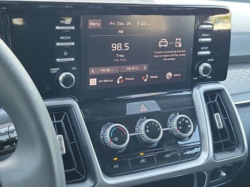 Used 2023 Kia Sorento LX image 29