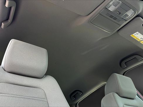 Used 2020 Honda CR-V LX image 28