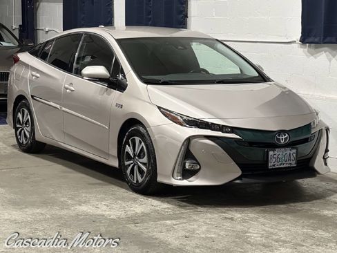 Used 2017 Toyota Prius Prime Advanced w/ Protection Package FWD image 1