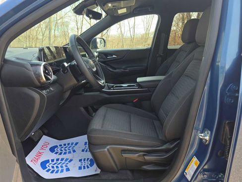 Certified 2025 Chevrolet Equinox LT w/ Safety and Technology Package image 10