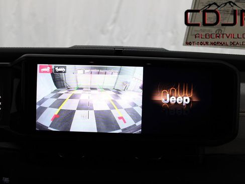 Used 2024 Jeep Wrangler Sahara w/ Technology Group image 27