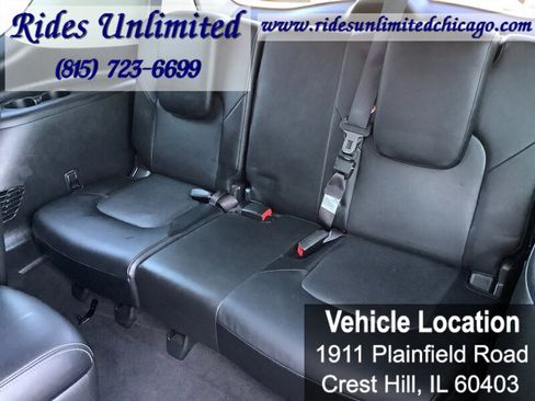 Used 2017 INFINITI QX80 4WD w/ Deluxe Technology Package image 32
