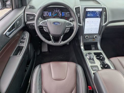 Certified 2022 Ford Edge Titanium w/ Equipment Group 301A image 32