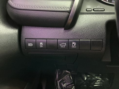 Used 2021 Toyota Camry SE FWD image 40