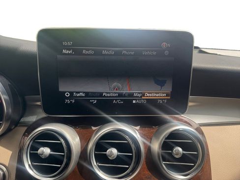 Used 2018 Mercedes-Benz GLC 300 image 25