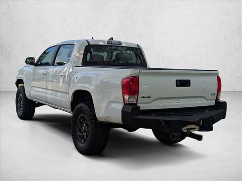 Used 2016 Toyota Tacoma SR w/ Towing Package AWD/4WD image 8