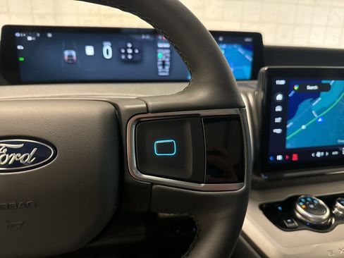 New 2026 Ford Expedition Active AWD/4WD image 38