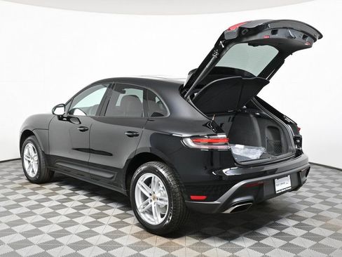 Used 2026 Porsche Macan AWD/4WD image 31