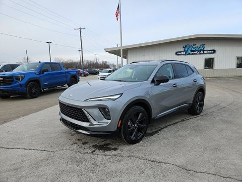 New 2025 Buick Envision Sport Touring image 2