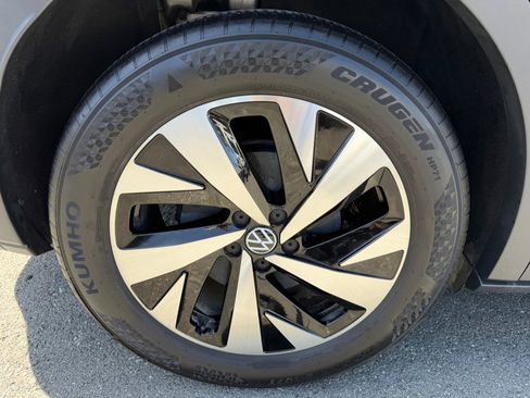 Used 2023 Volkswagen ID.4 Pro AWD/4WD image 50