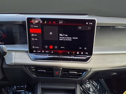 New 2026 Volkswagen Tiguan SE R-Line image 24