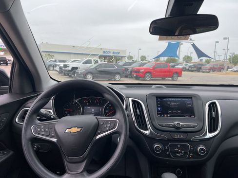 Used 2024 Chevrolet Equinox LT image 6