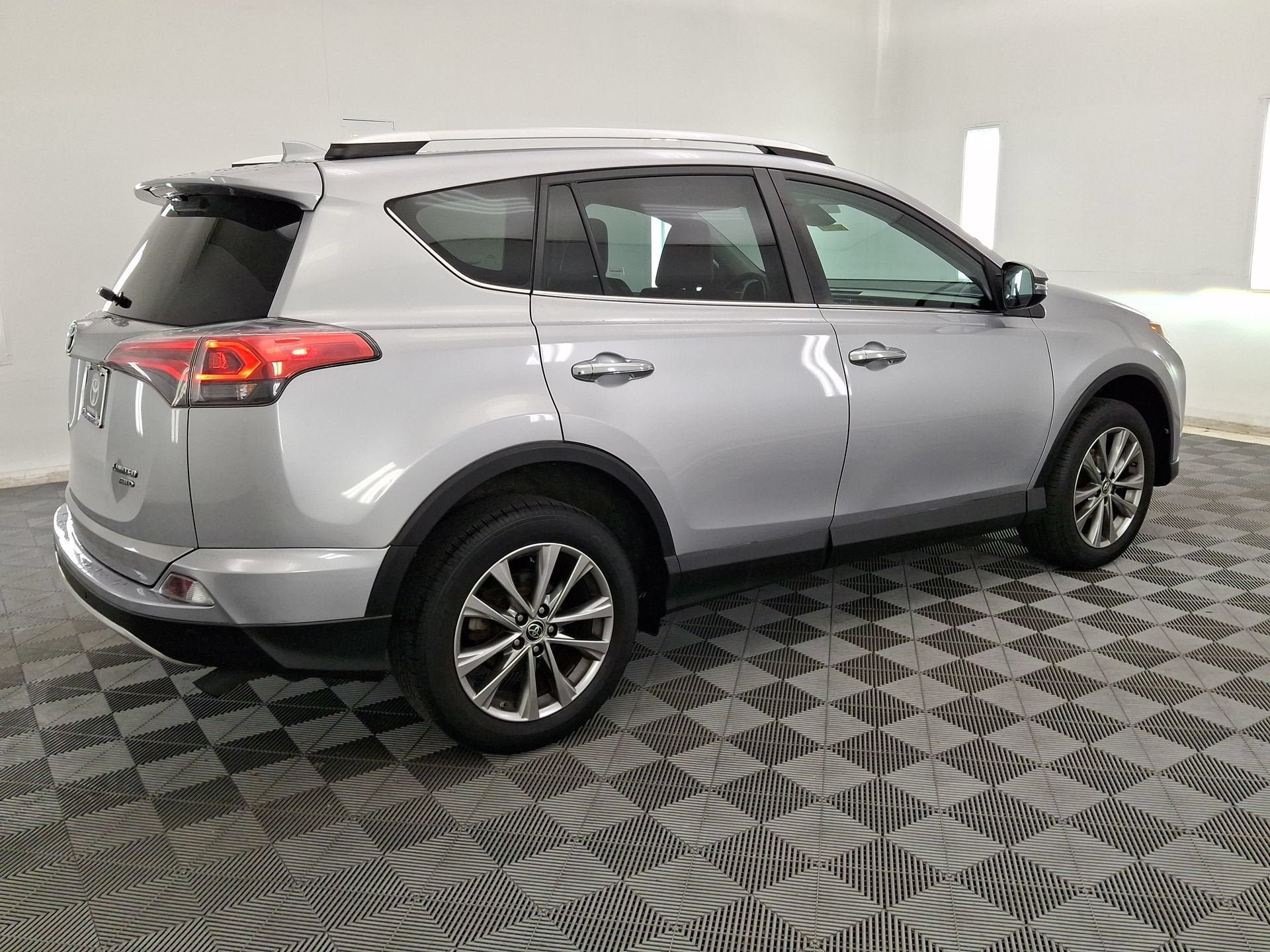 Certified 2016 Toyota RAV4 Limited AWD/4WD image 26