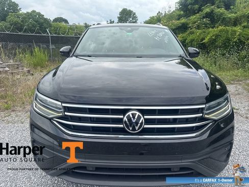 Used 2023 Volkswagen Tiguan SE w/ Panoramic Sunroof Package FWD image 8