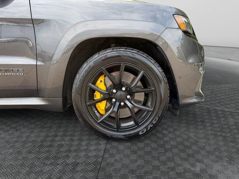 Used 2018 Jeep Grand Cherokee Trackhawk AWD/4WD image 16