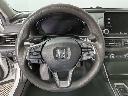 Used 2019 Honda Accord Hybrid image 16